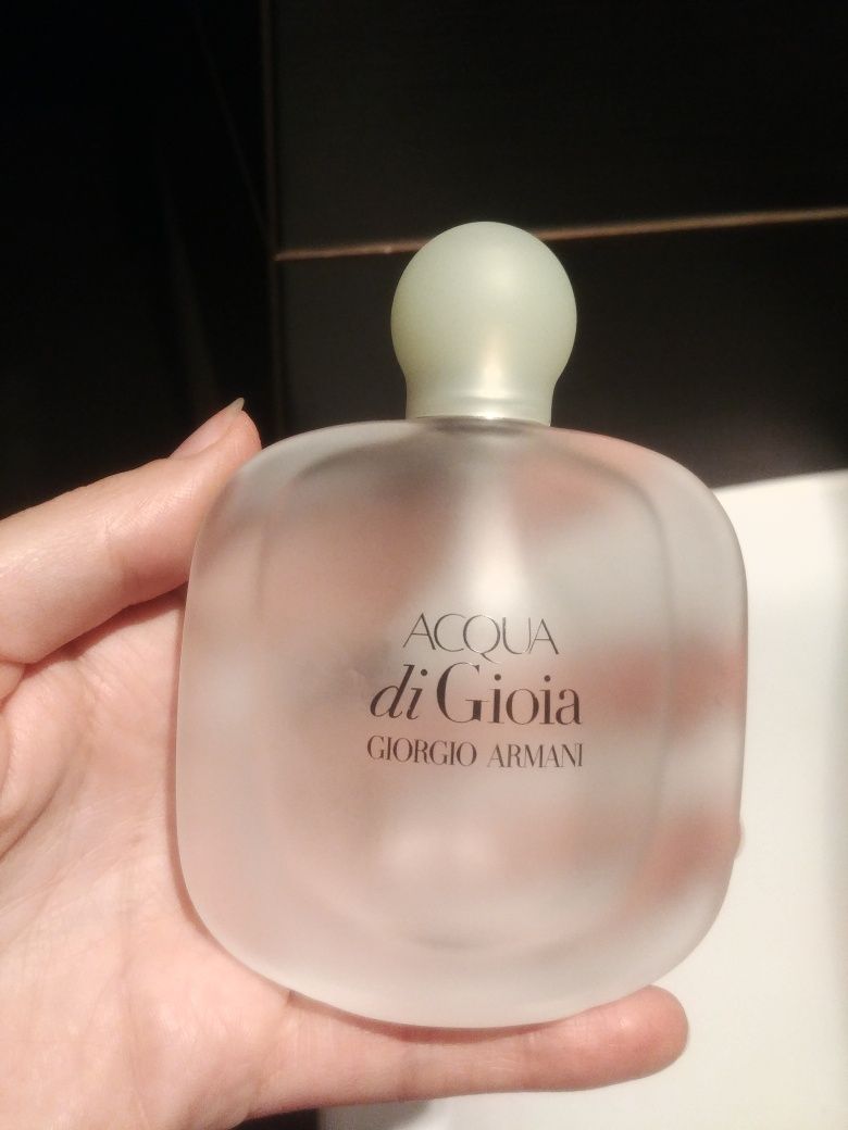 Flakon po perfumach Giorgio Armani 50 ml