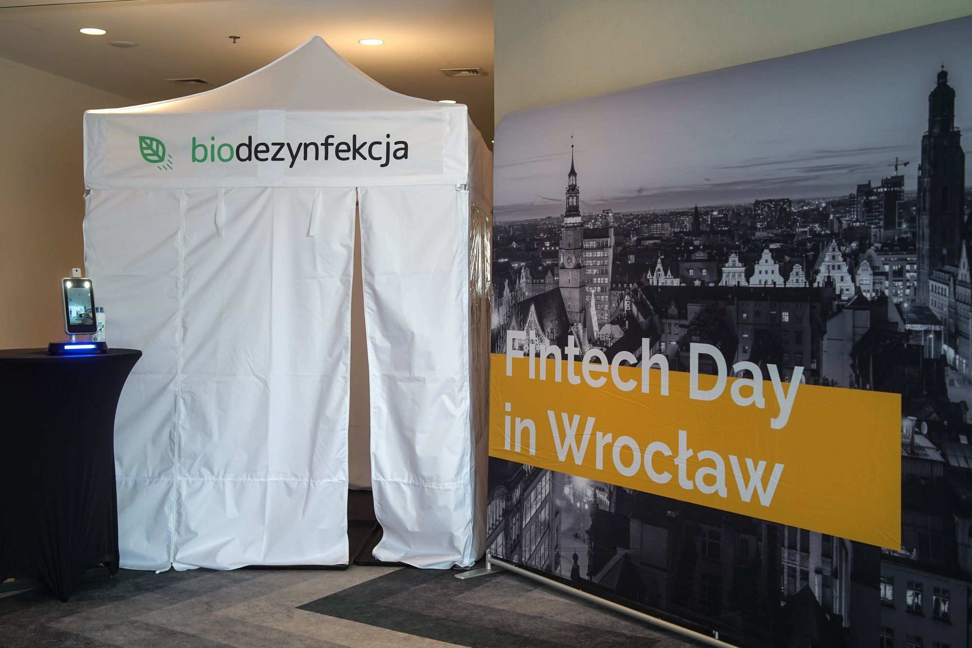 Namiot eventowy 2m x 2m