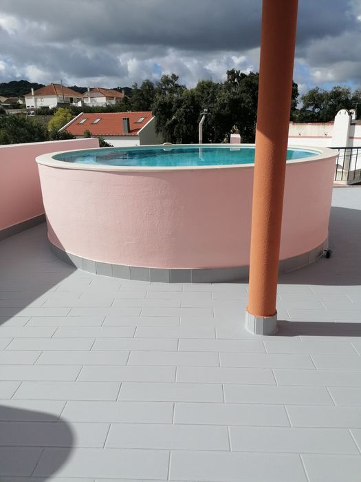 Pintor de casas e apartamentos também em portas e janelas de madeiras