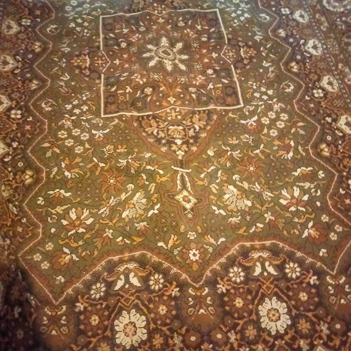 Продам килим на основі