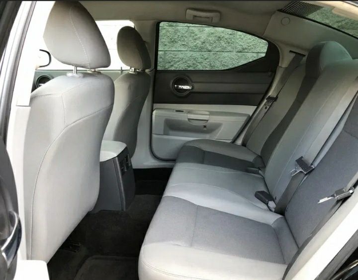 Sprzedam Dodge Charger 2006r, silnik 2.7 B/G