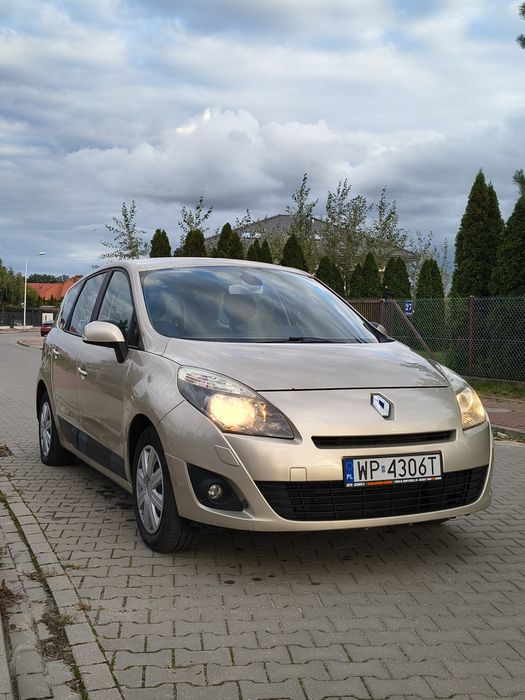 Sprzedam lub zamienię/Renault Scenic/7 osobowy