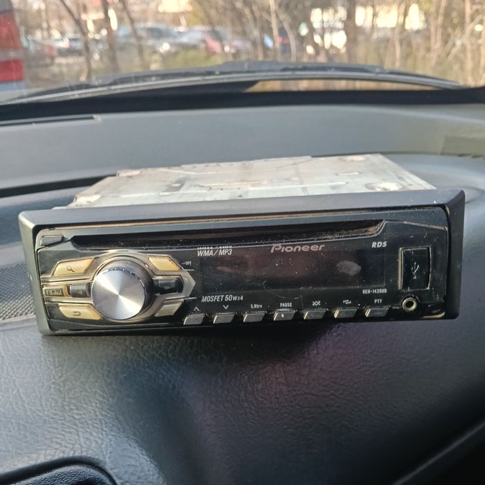 Магнитола Пионер