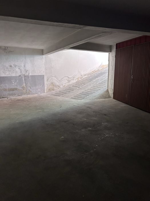 Garagem no centro da Marinha Grande