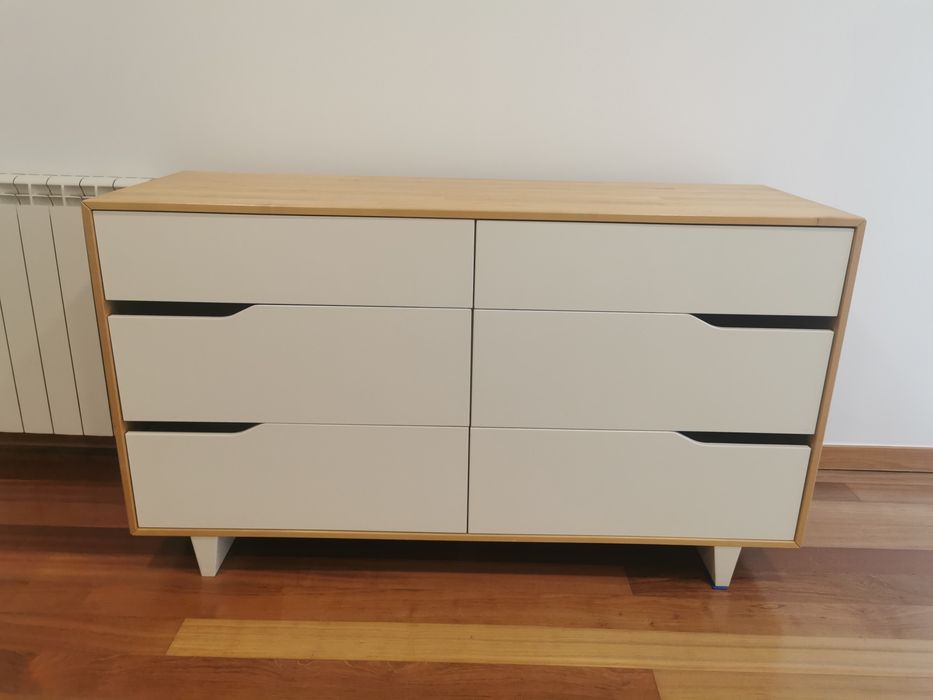 Vendo cómoda com 6 gavetas
