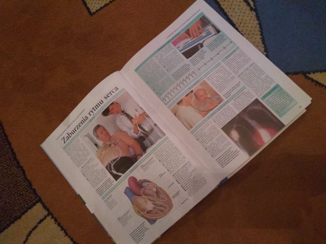 Encyklopedia zdrowia dla całej rodziny twarda okładka 256 stron