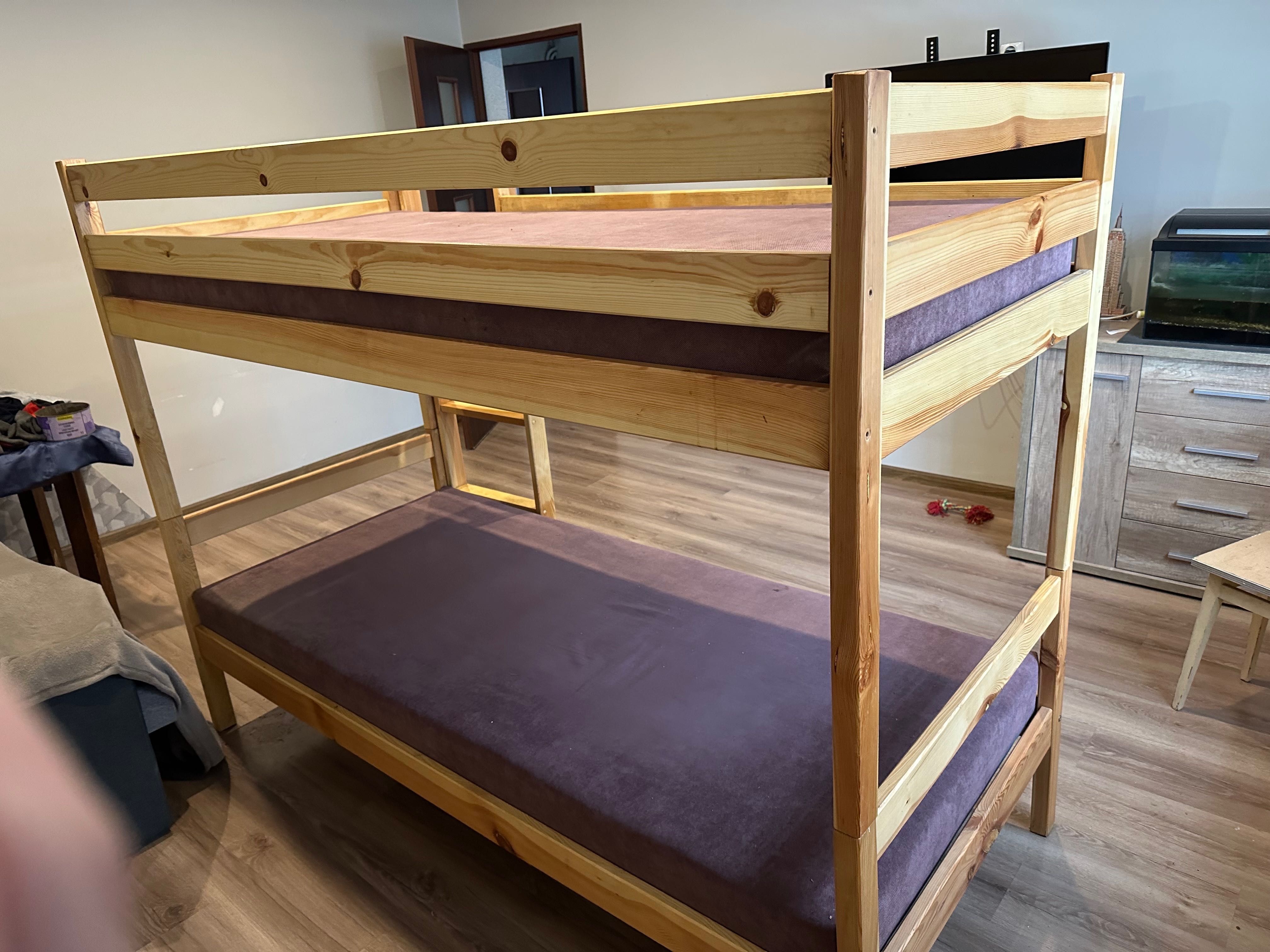 Łóżko piętrowe wraz z materacami 3szt