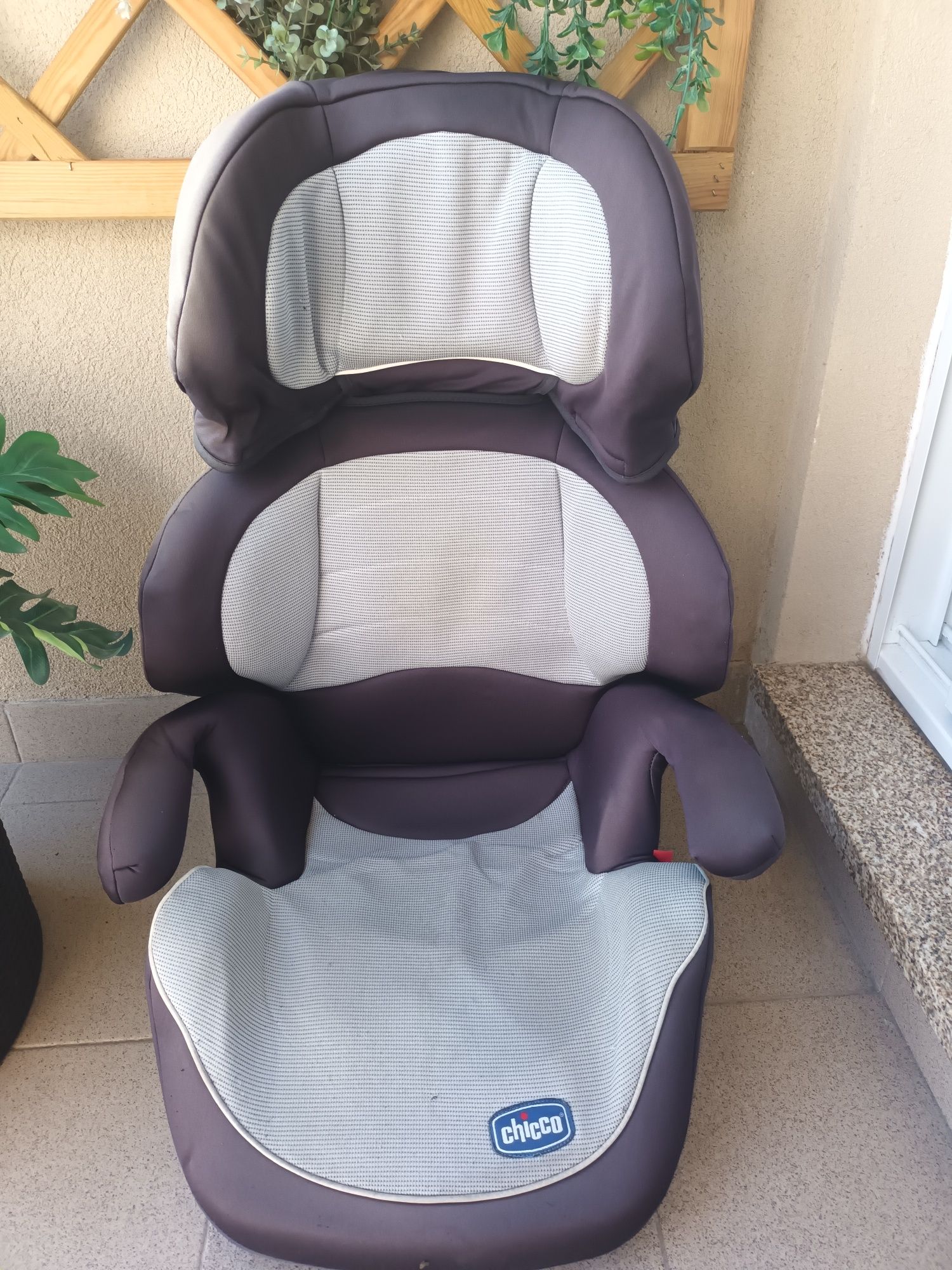 Cadeira auto Chicco 9-36 kg