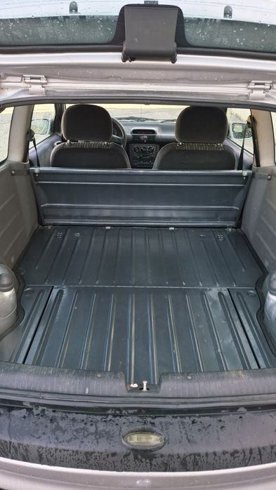 Opel Corsa B 1.5 TD Comercial (2000)