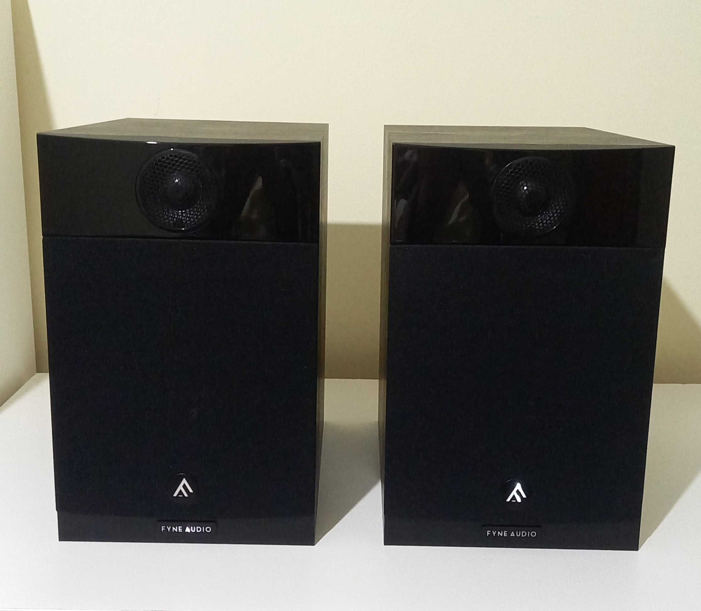 Colunas Novas Fyne Audio F301