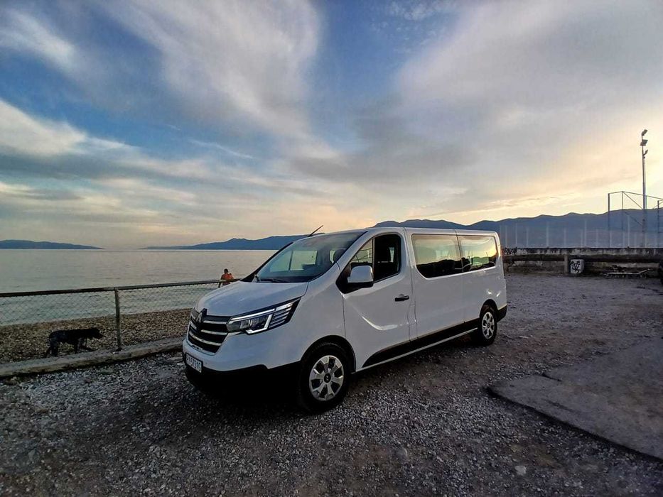 Wynajem auta z kierowcą – samochody osobowe i 9-osobowe