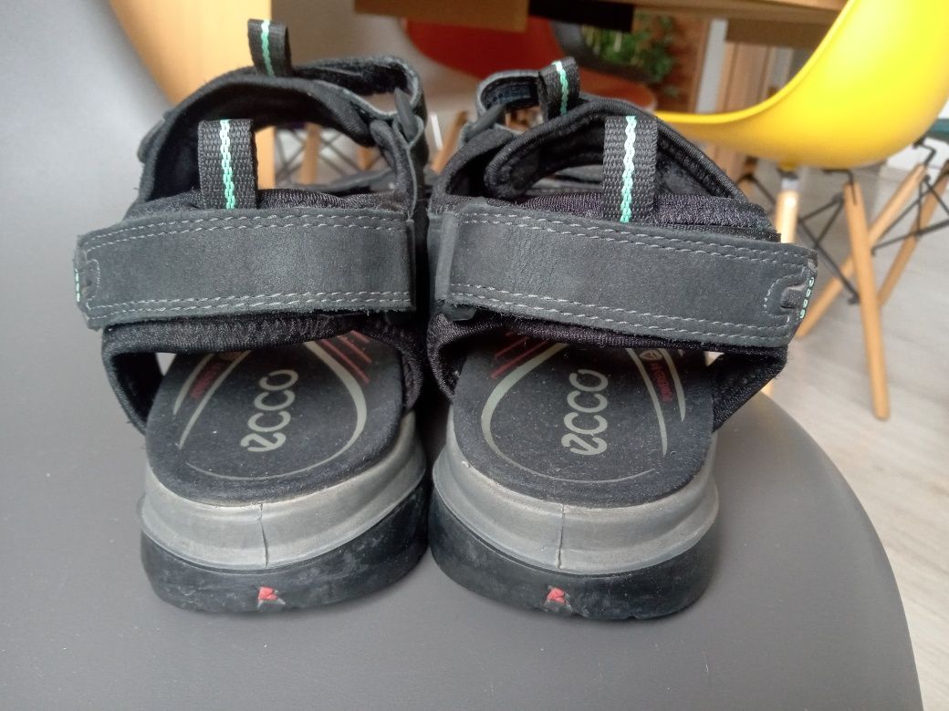 Sandały outdoorowe Ecco 38