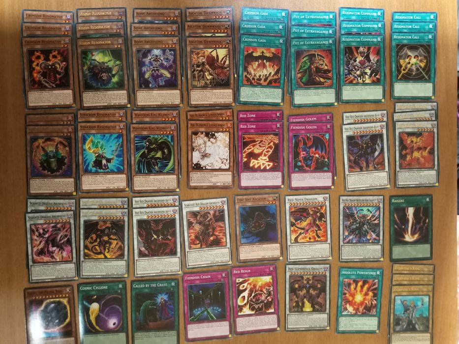 Гральні карти, колоди Yu-Gi-Oh