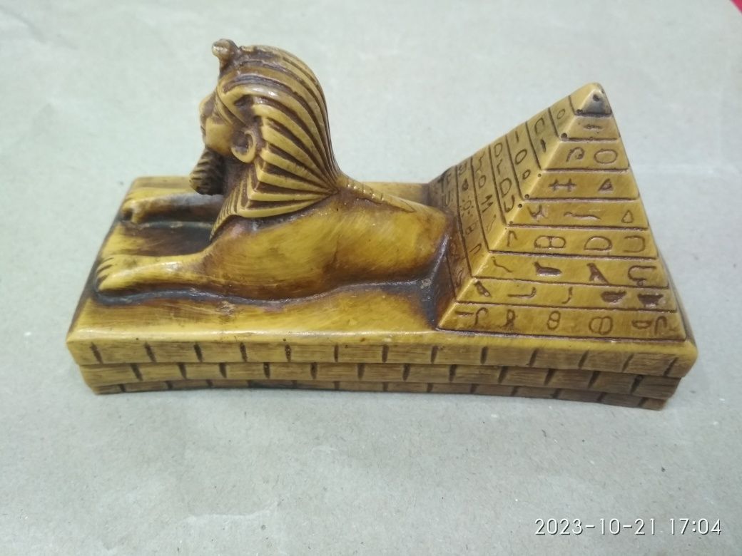Ретро статуэтка Фараон Египет