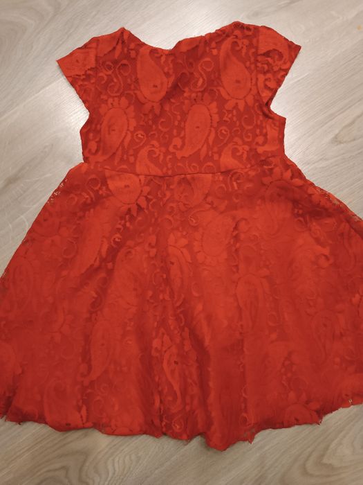 Czerwona Sukienka dla dziewczynki świąteczna