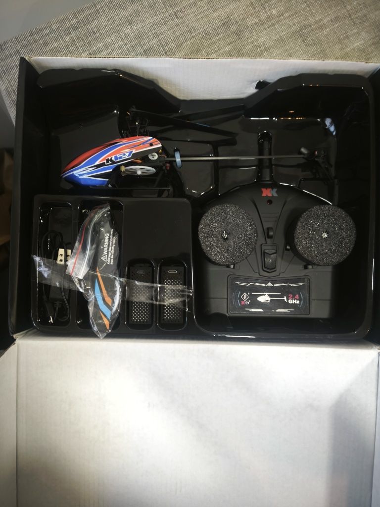 Helicóptero / avião RC K127