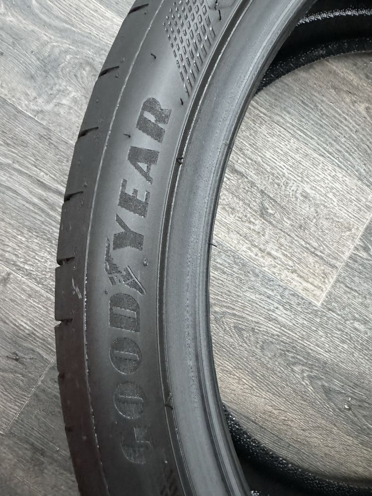 Шини Goodyear 305/30/R21 - 265/35/R21