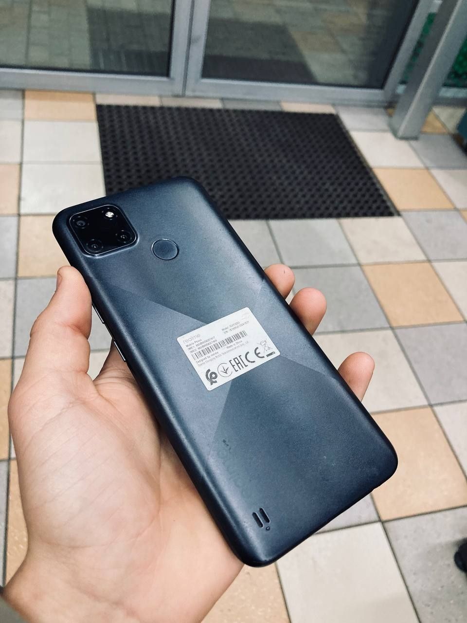 Телефон Realme C21-Y