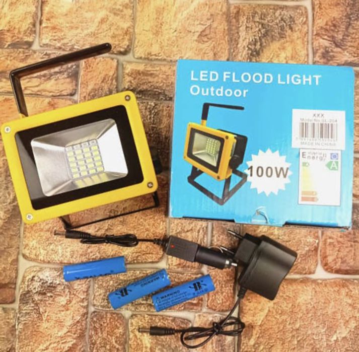 Прожектор акумуляторний LED. Ліхтар акумуляторний