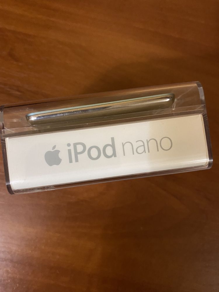 Плеер Apple iPod nano 3rd Generation 8GB Blue MB249ZI/A