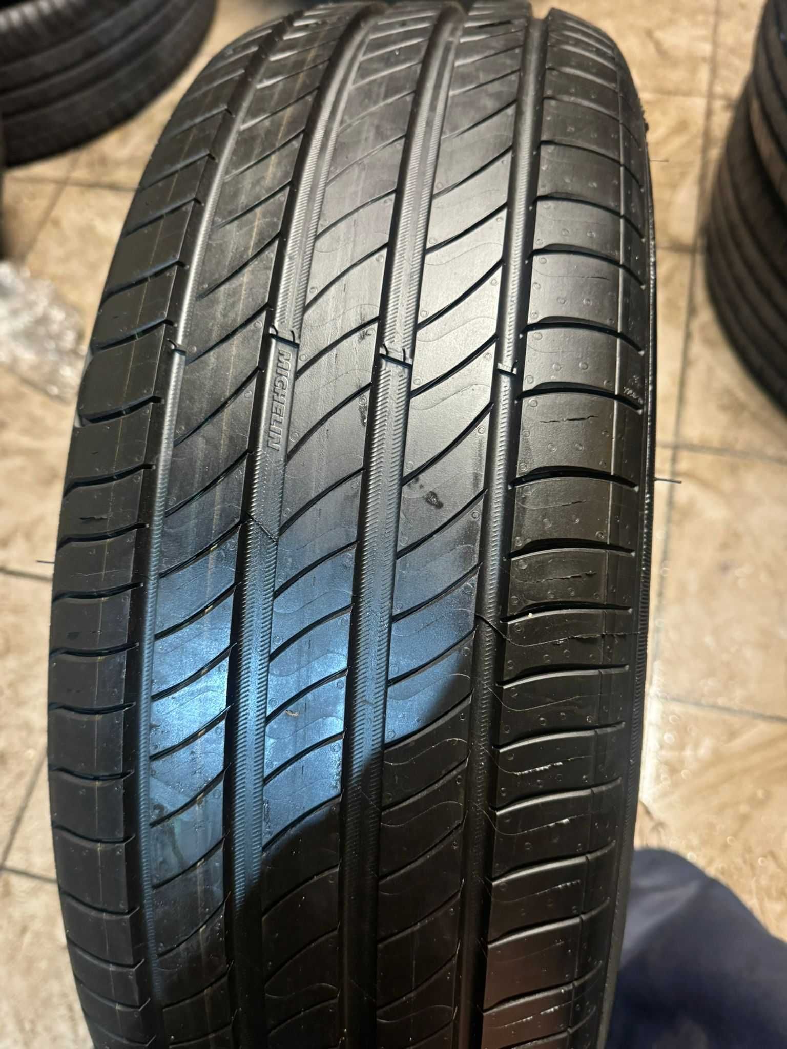Michelin 215/60R17 96H Primacy 4