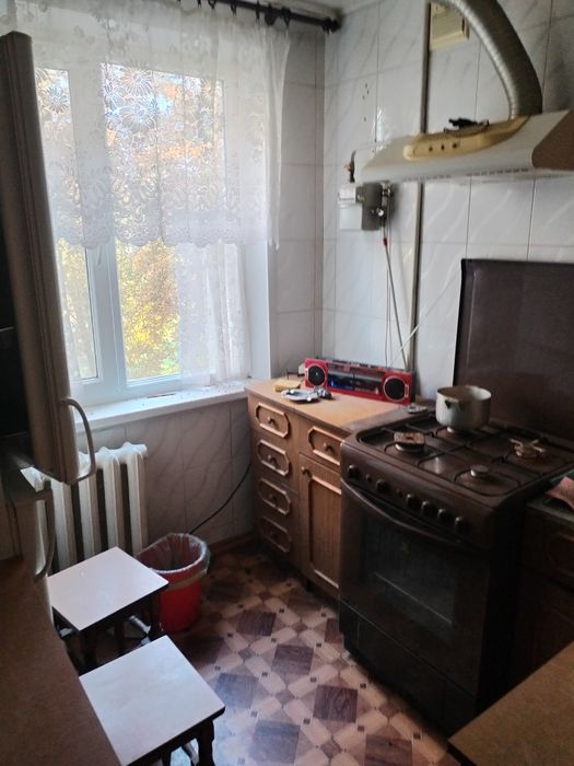 Продам 2х комнатну вул Мухиной 6 ( район Дружбы)