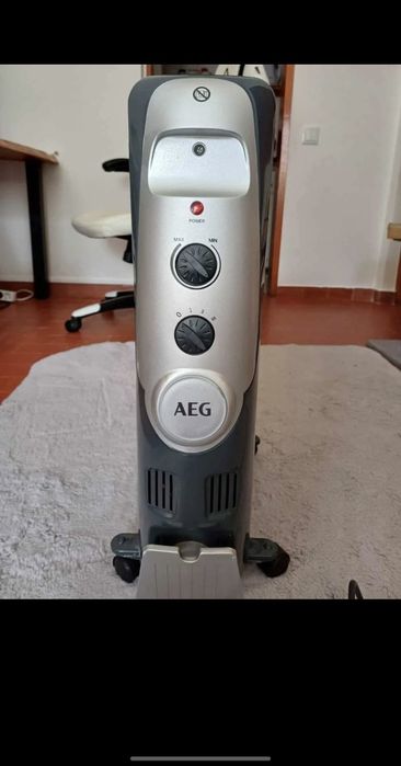 Aquecedor a óleo AEG
