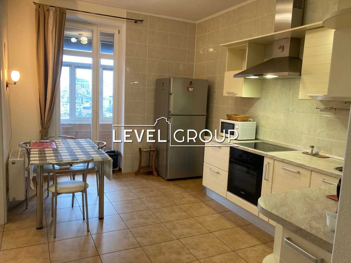 БЕЗ% .Продаж 2 к. кварт. 83 м. вул. Коновальця 36- м. Печерська 10 хв.