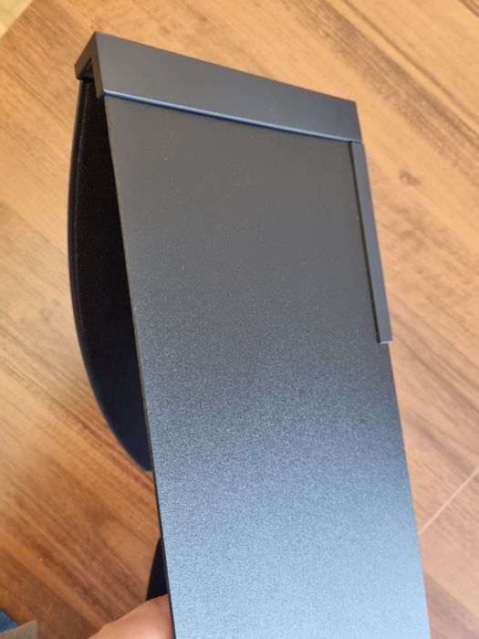 Nowa osłona do monitora Eizo 24" CH2400