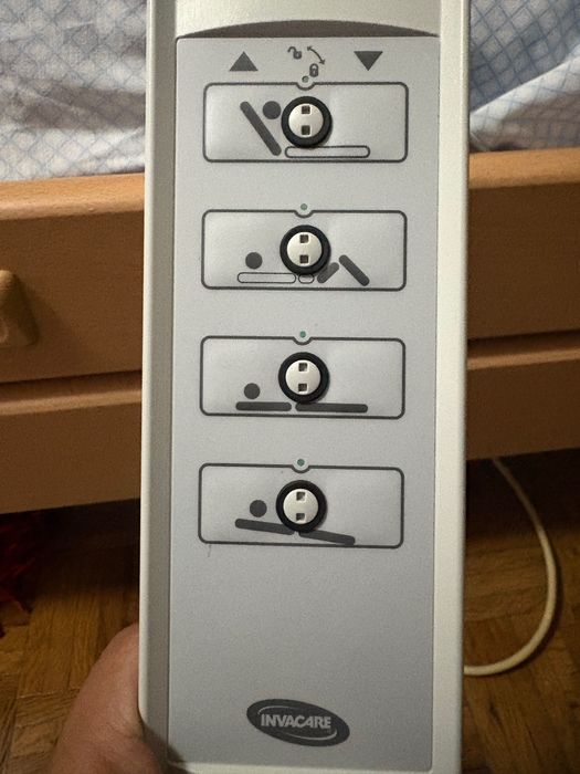 Cama articulada elétrica em ótimo estado