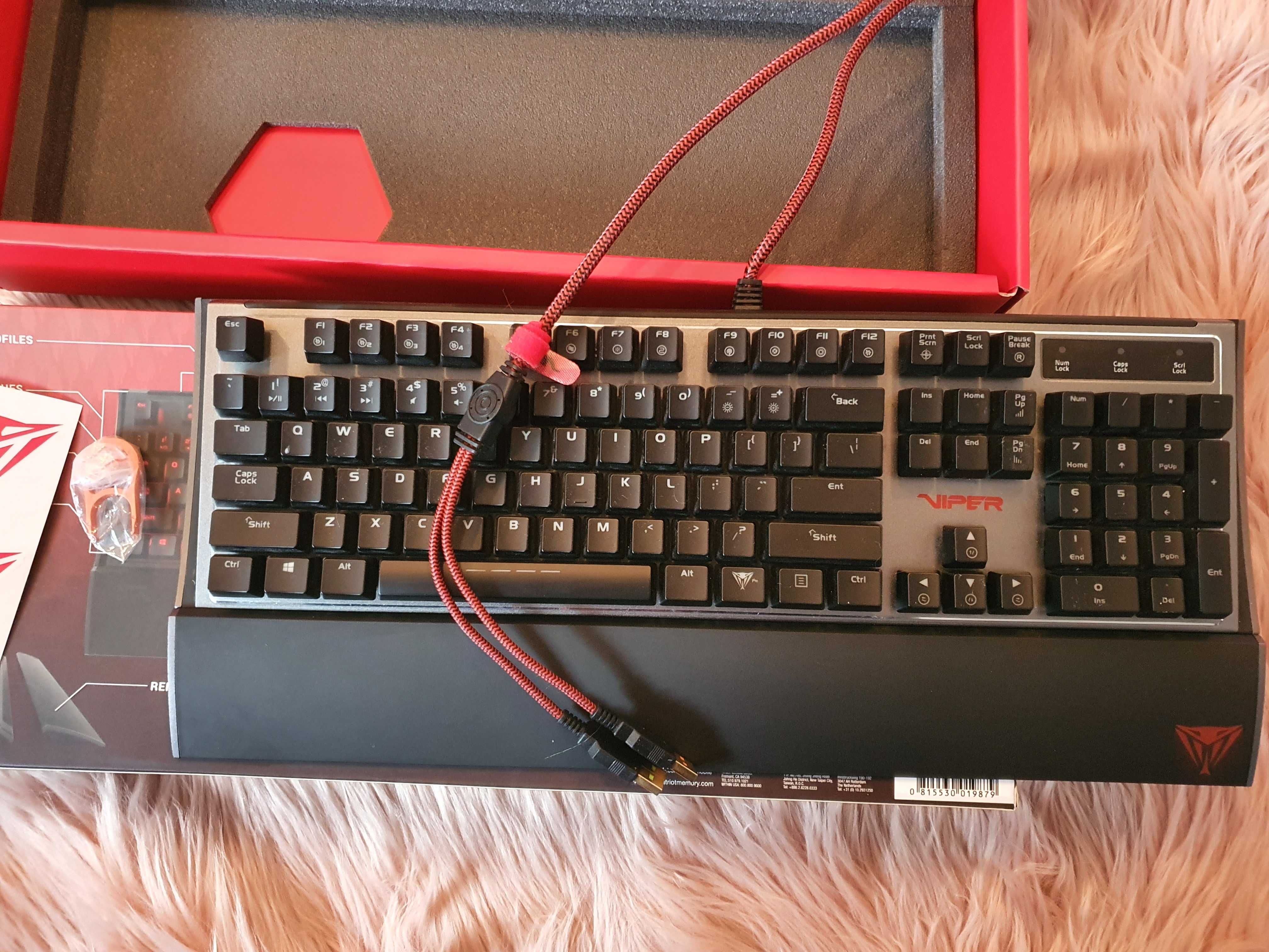 klawiatura VIPER gaming V760 stan idealny
