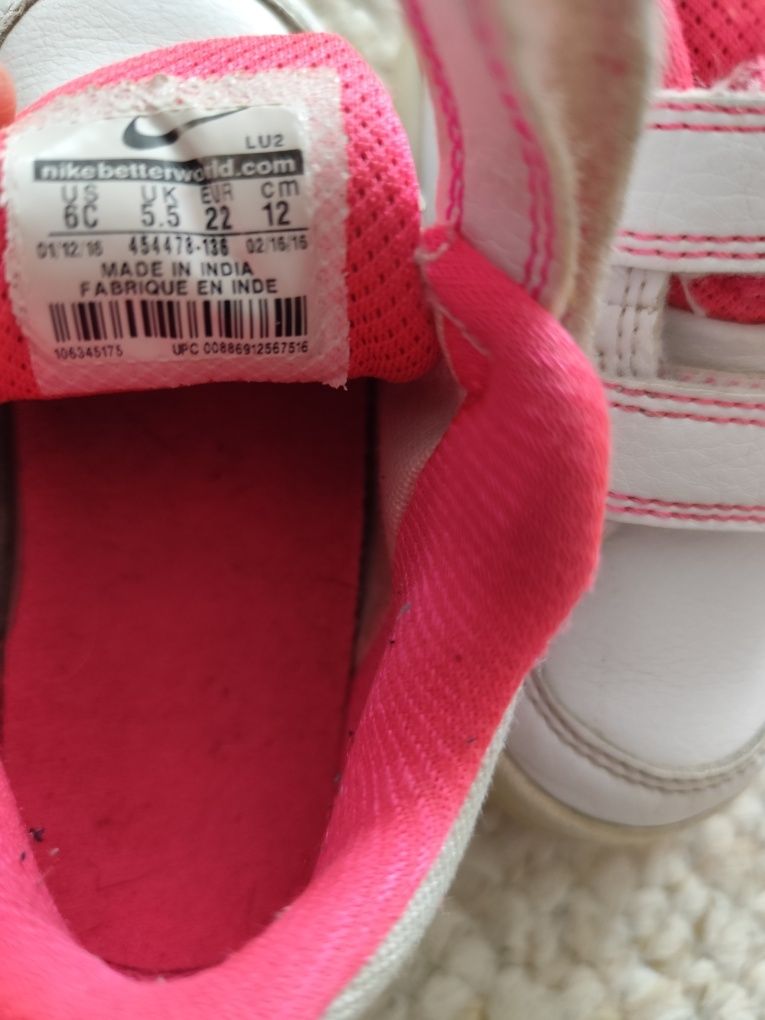 Buty dziecięce Nike dla dziewczynki adidaski buciki buty sportowe