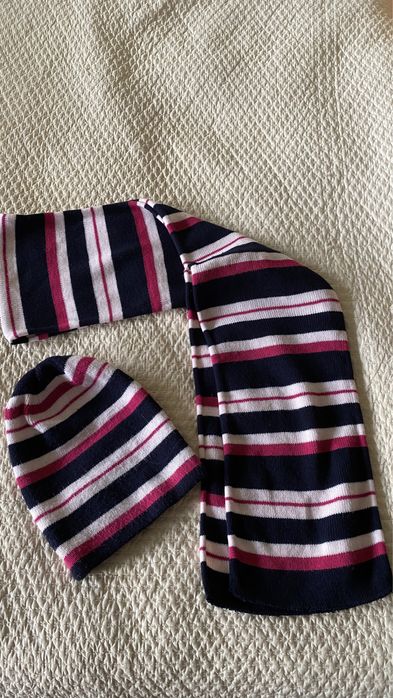 Czapka z szalikiem - zestaw na zimę w paski - JAK NOWY