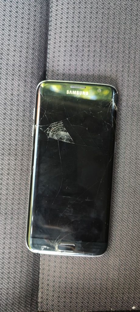 Samsung s7 edge.