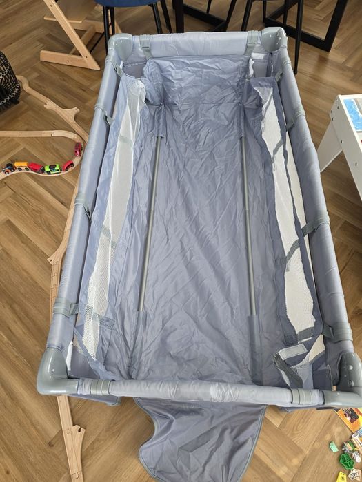 Łóżeczko turystyczne skladane