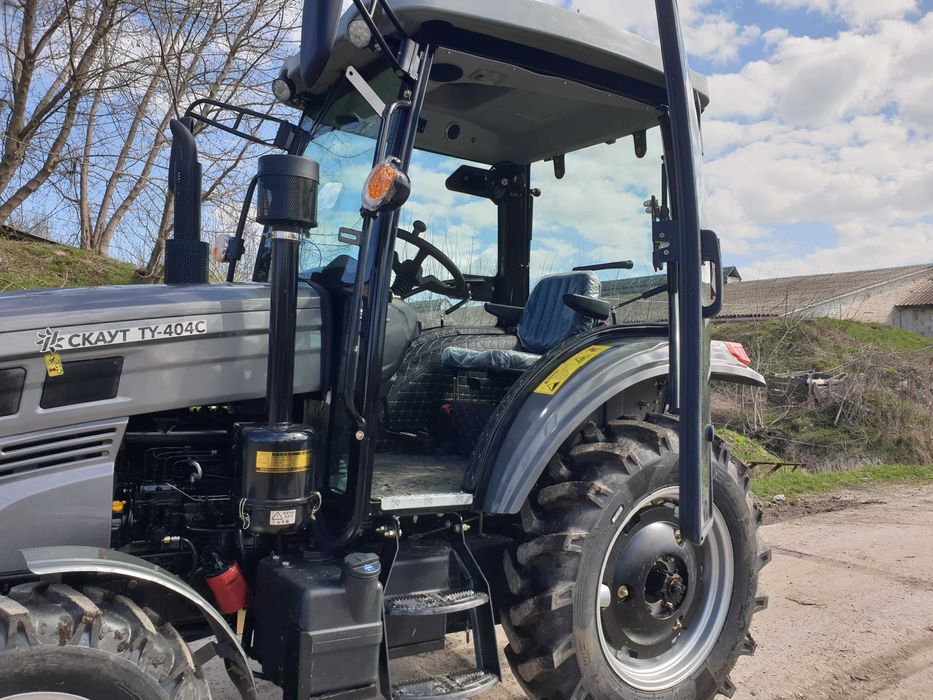 Мінітрактор Скаут ТY-404С: 40 к.с., Повноцінна Кабіна з Обігрівом