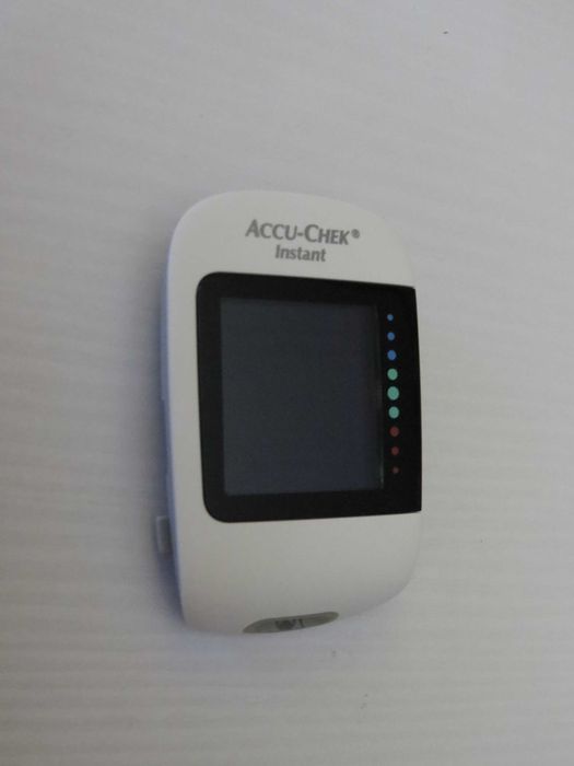 Глюкометр Accu-Chek Instant 972