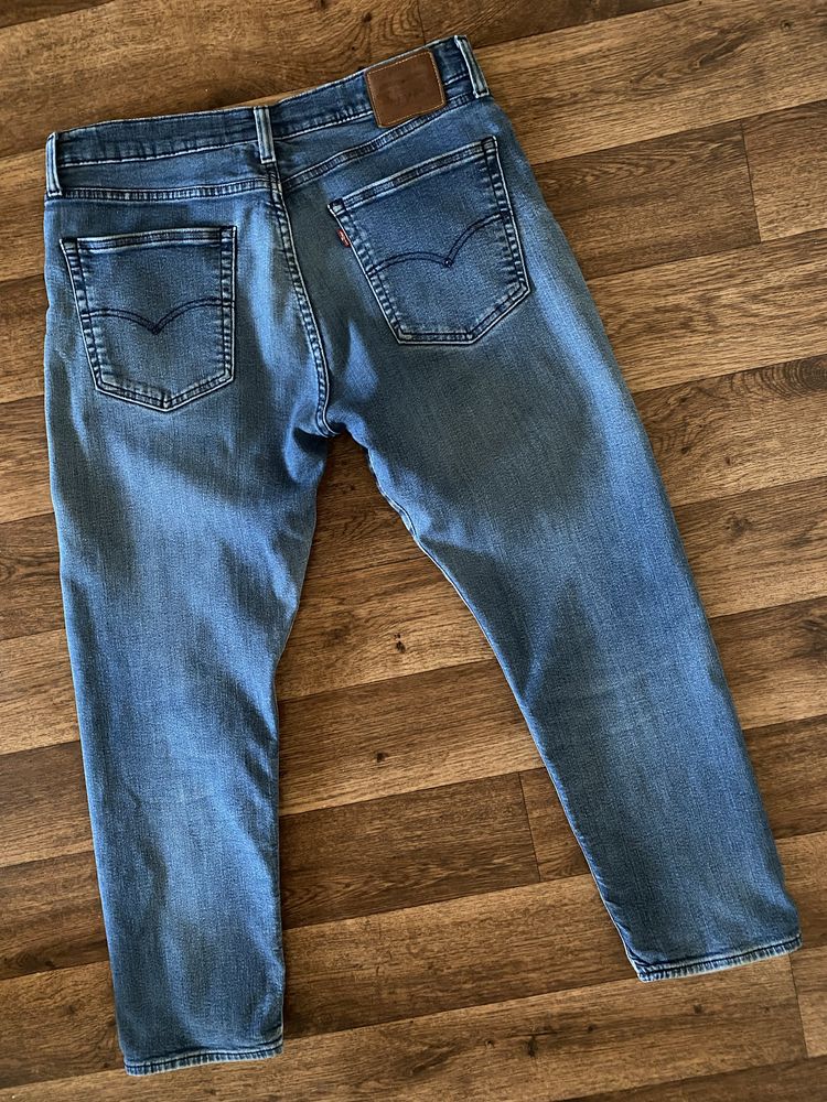 Джинсы Levis Premium (оригинал)