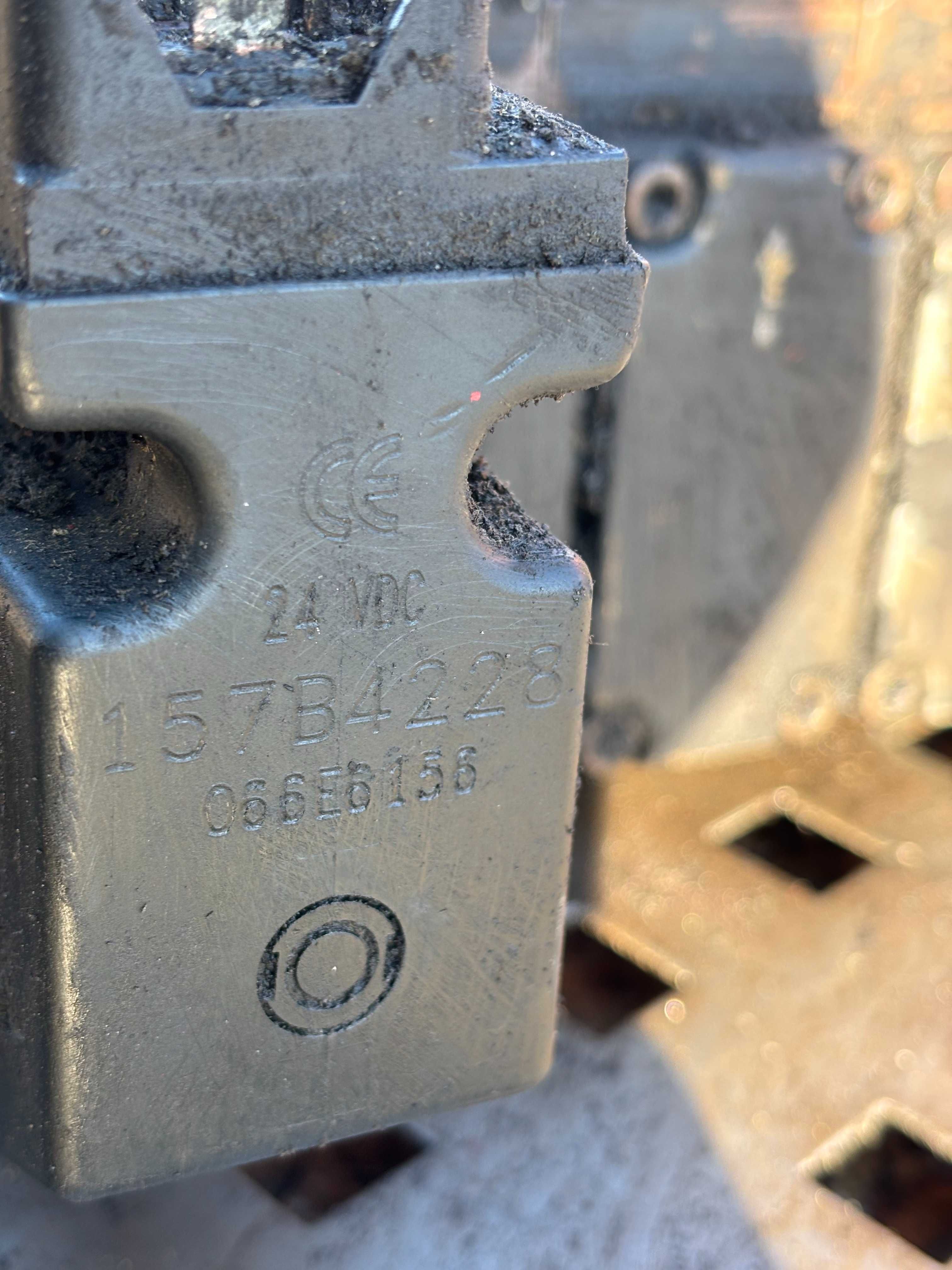 Rozdzielacz hydrauliczny Danfoss 4 sekcyjny HDS