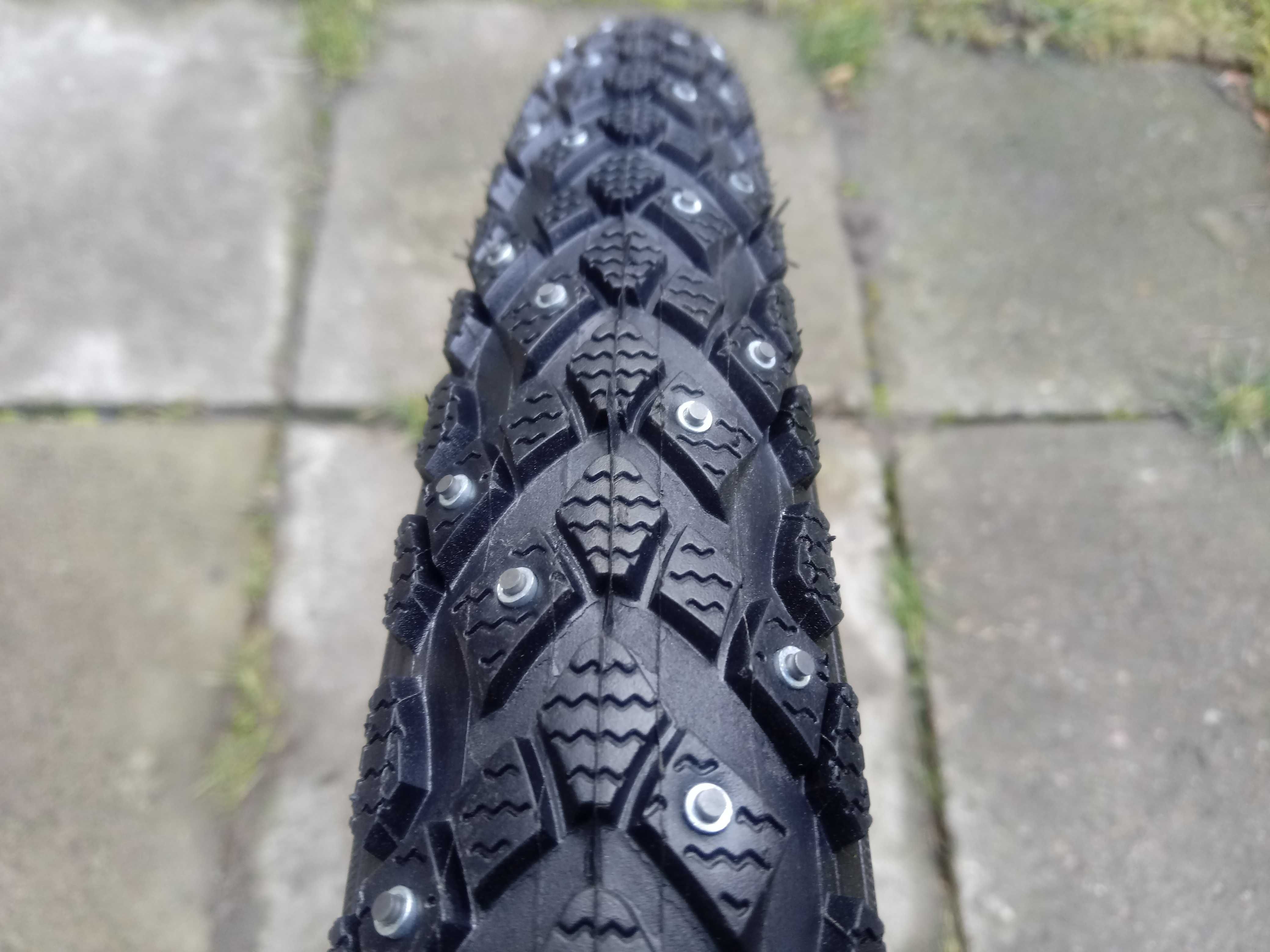 Opona zimowa Schwalbe MARATHON WINTER PLUS 28x1.6