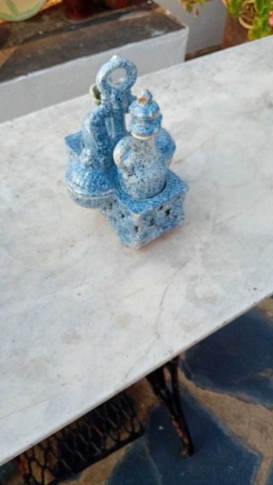 Galheterio antigo em faiança portuguesa