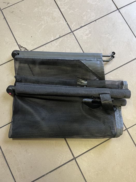 Siatka bagażnika Vw Touran czarna pokrowiec  03-10r