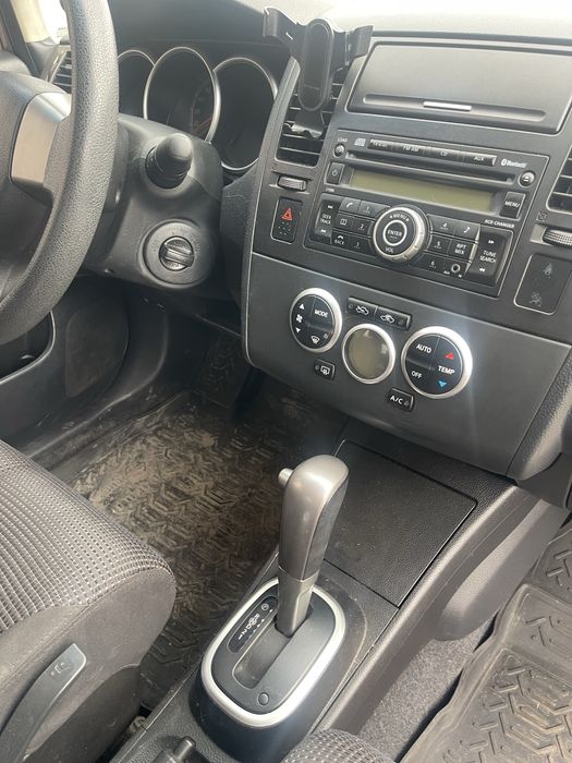 Автомобіль Nissan Tiida 2011року, автомат 1,6 АТ