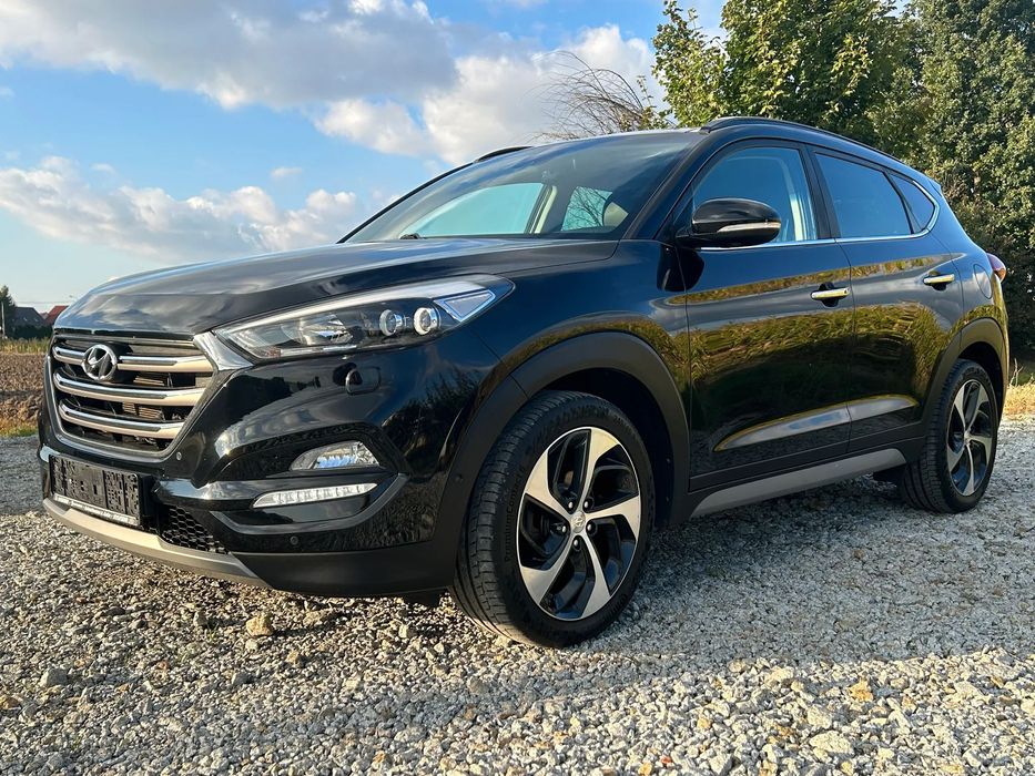 Hyundai Tucson Bogata wersja-Panorama-BDB stan-Navi-4x4-Alufelgi 19"
