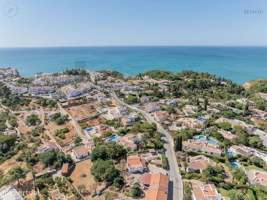 Moradia T4 com piscina em Monte Carvoeiro