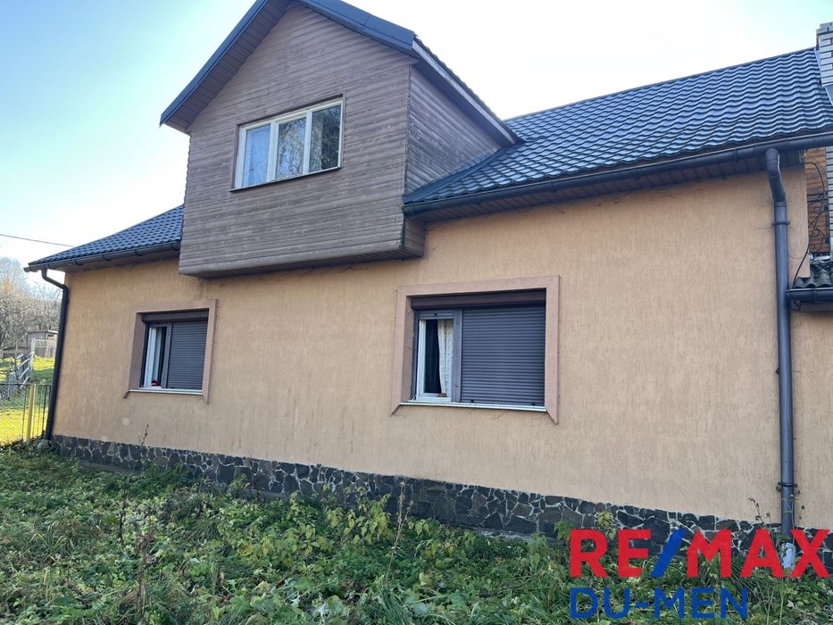 Продається житловий будинок із мансардою