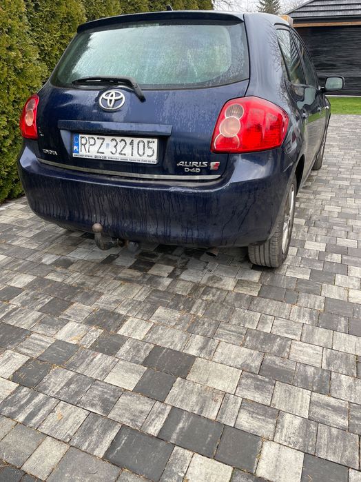 Toyota Auris Tanio