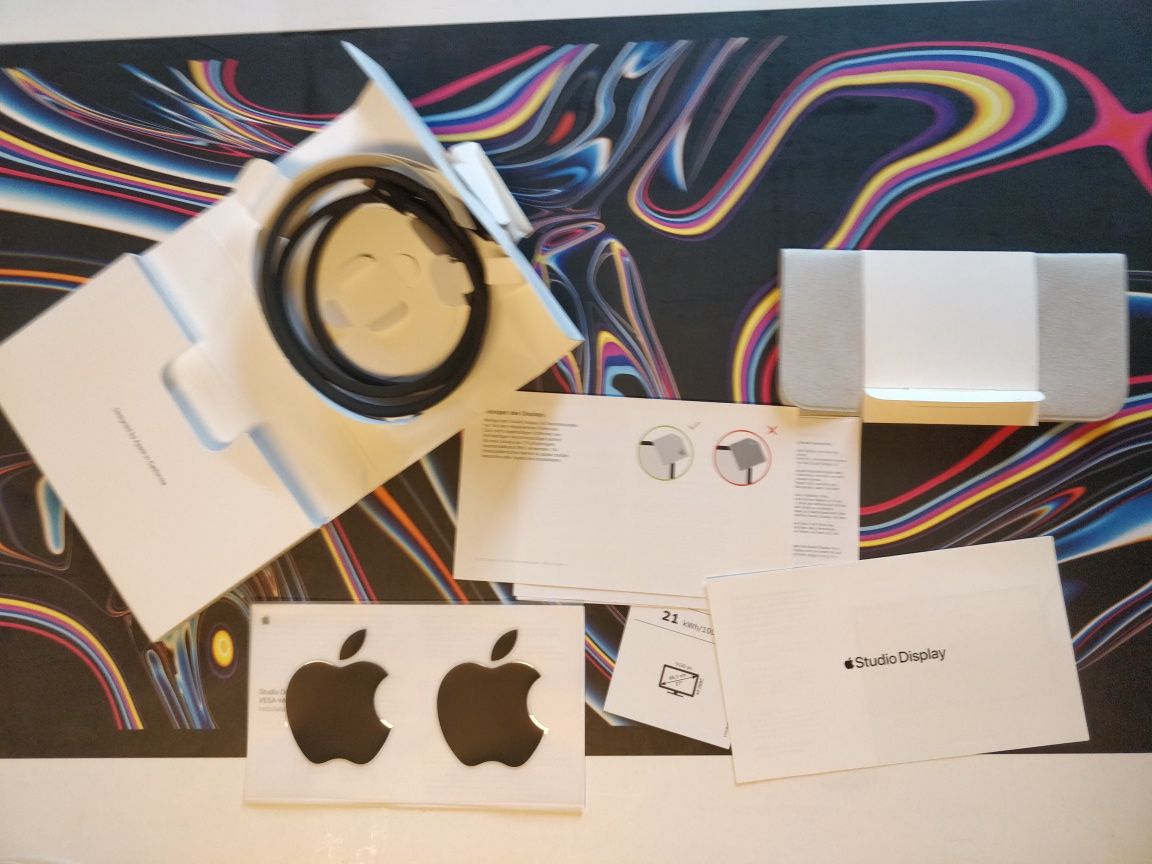 Monitor Apple 27" Studio Display MMYX3DA