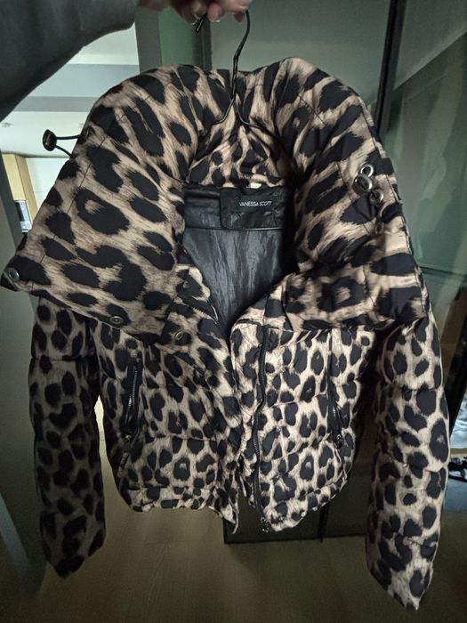 Продам зимову куртку