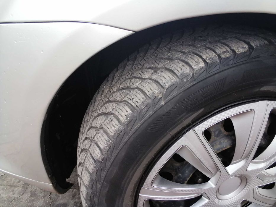 Sprzedam Toyota corola verso 2.0d